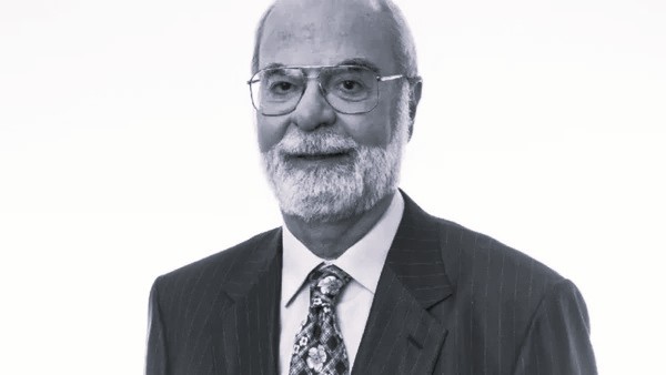 Morre, aos 82 anos, Ronaldo Carvalho, empresário que transformou a Drogaria São Paulo em uma das maiores redes farmacêuticas do país