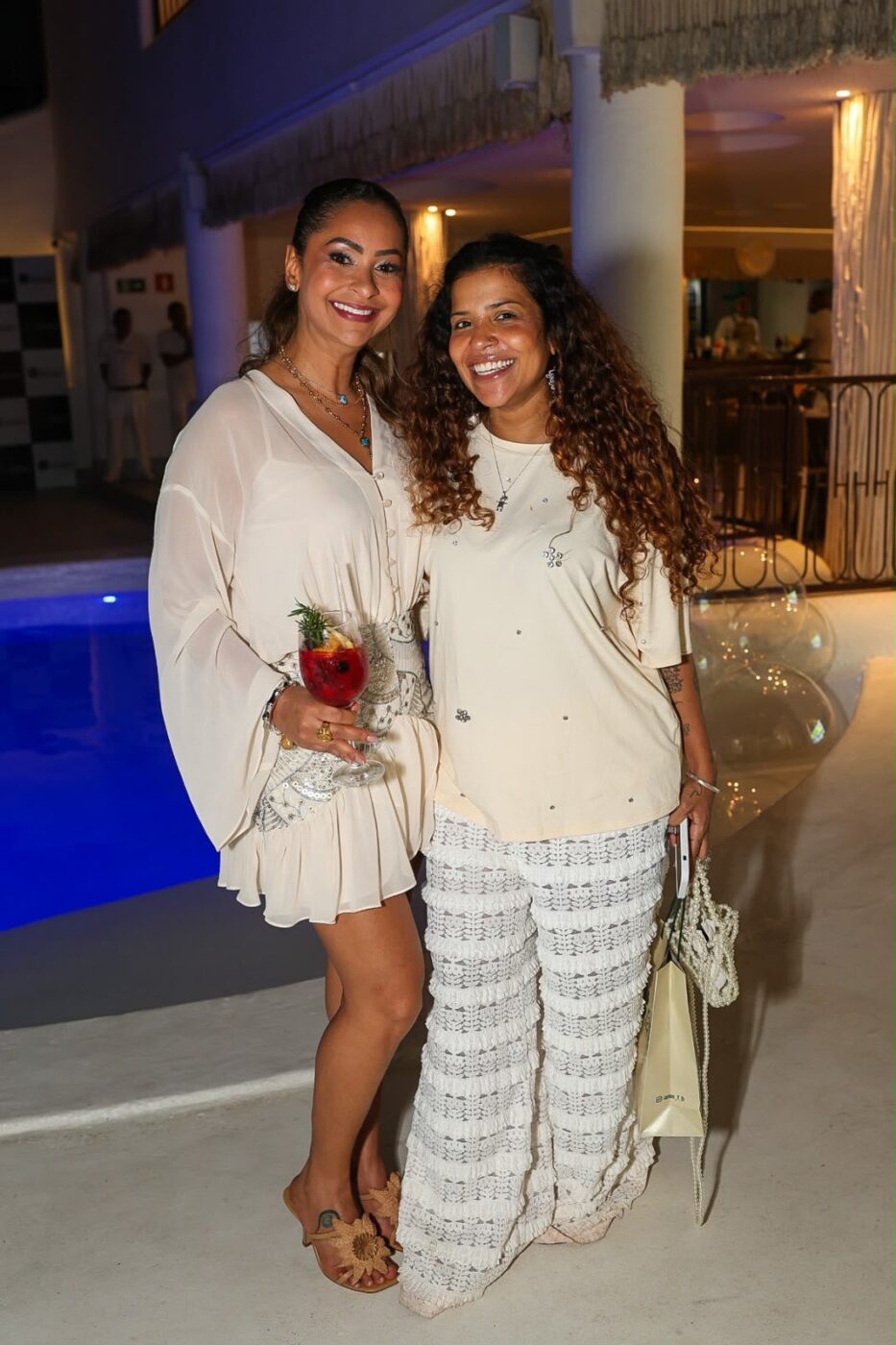 Itana Serra e Thyza Ferreira
