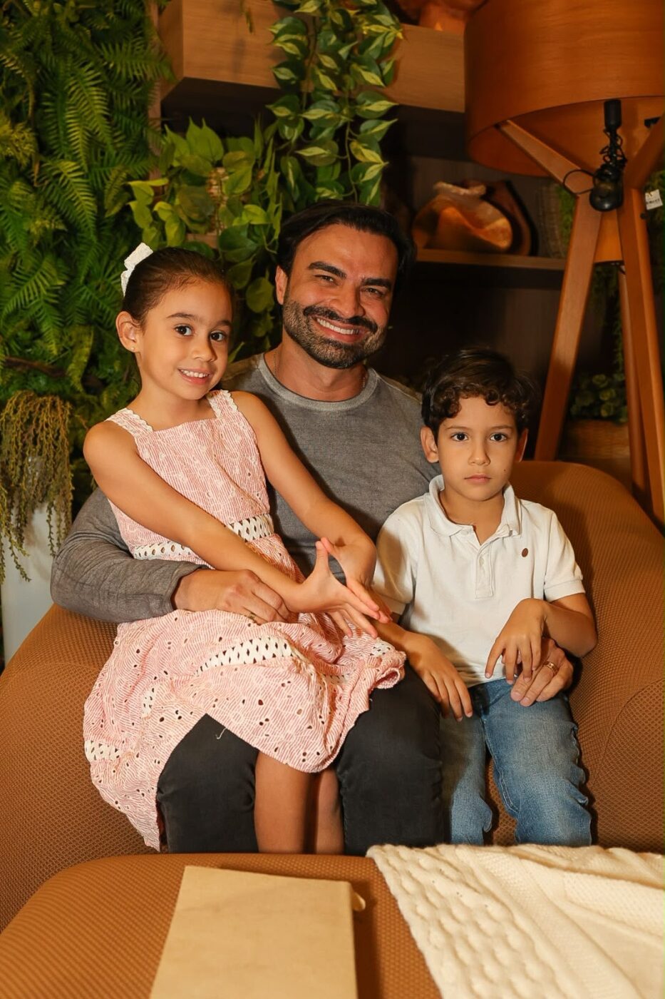 Laís, Flavio e Caio Moura