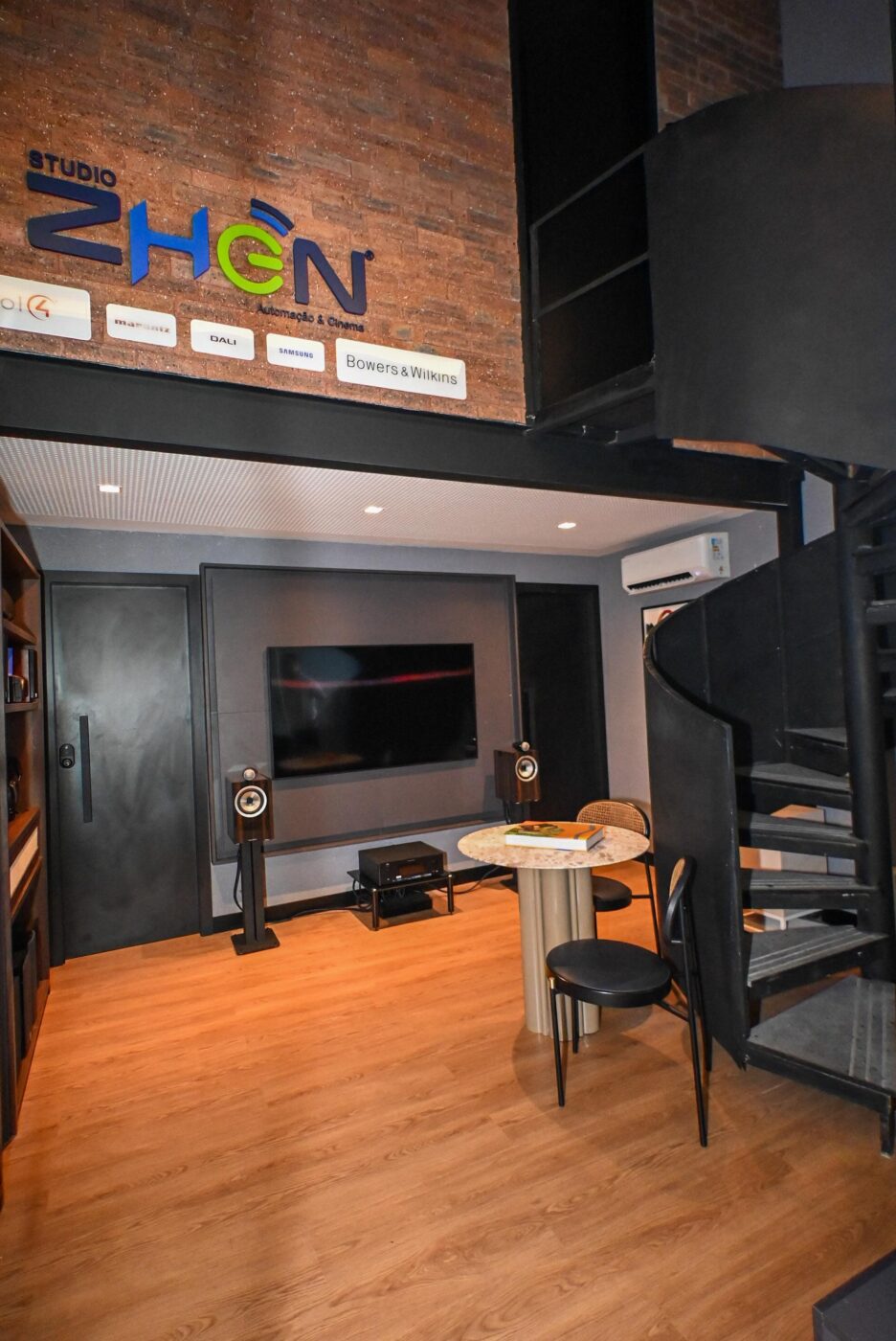 Studio Zhen