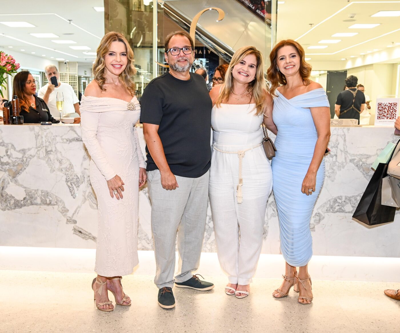 Sany Sandes, André Oliveira, Márcia Guimarães e Sara Sandes