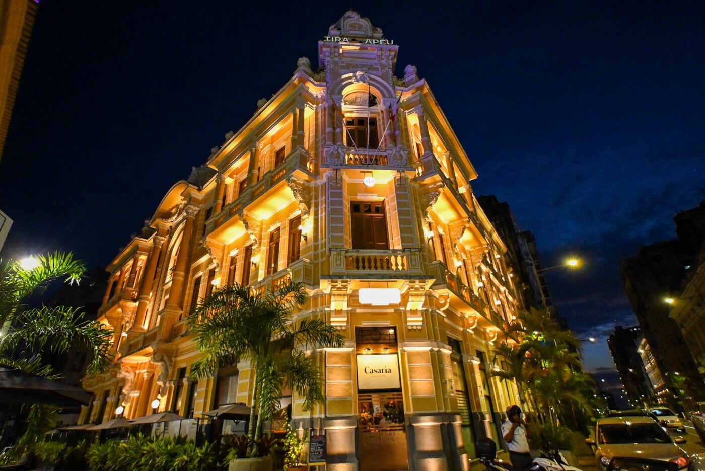 Palacete Tirachapéu