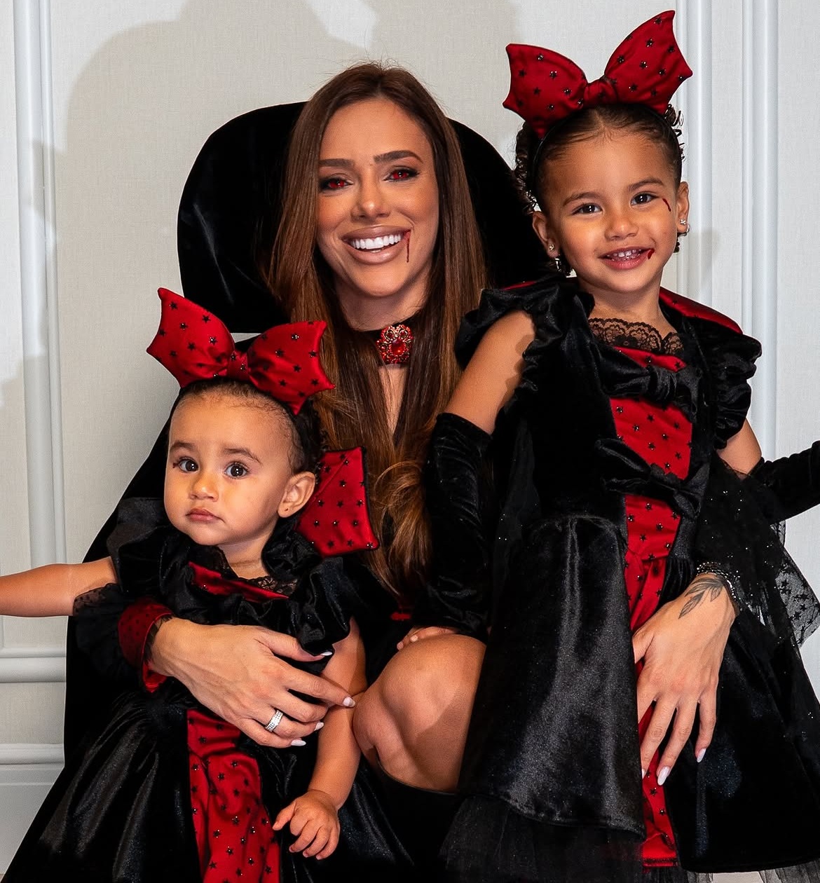 Filhas de Bruna Biancardi e Neymar encantam com fantasia de Halloween