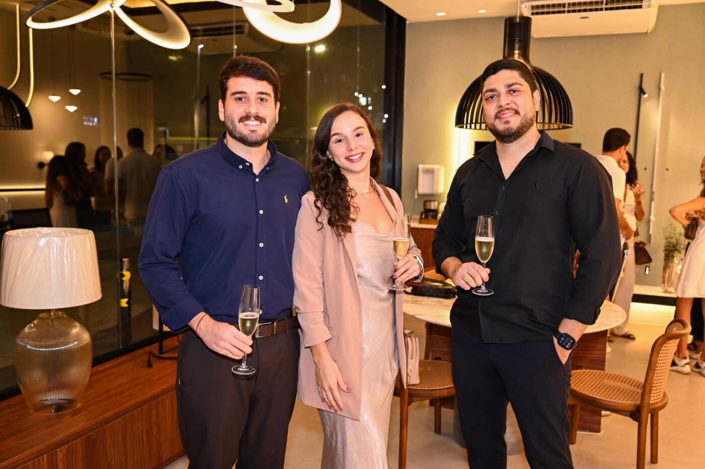 Gustavo Bulhões, Luiza Quadros e Rodrigo Lobato