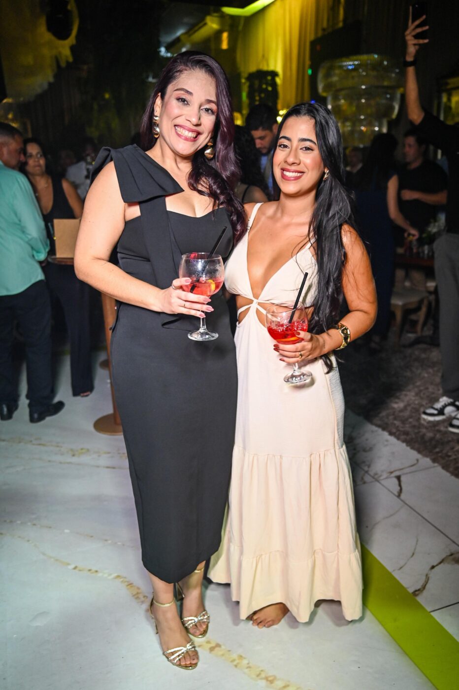 Cintia Simas e Maria Clara Vasconcelos