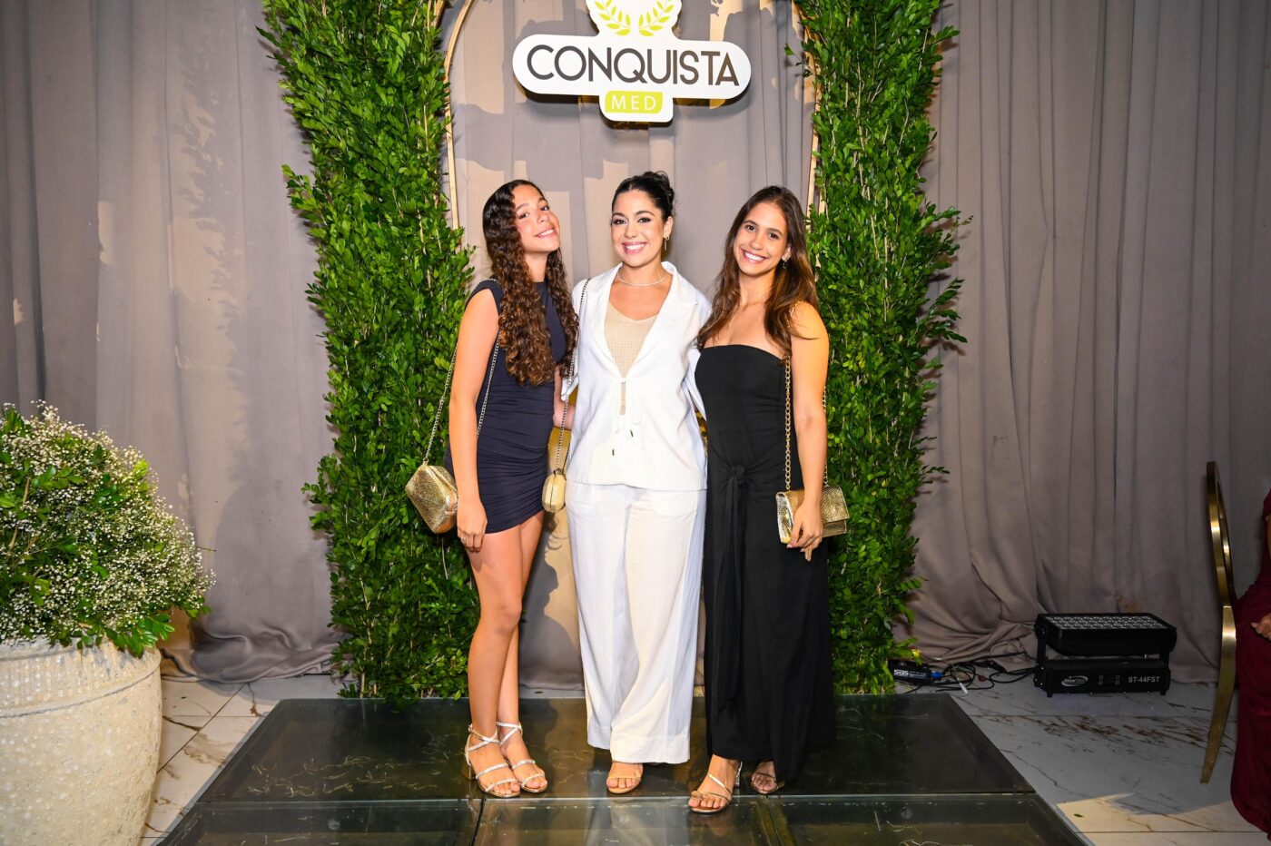 Clara Vasconcelos, Letícia Aguiar e Yasmin Vasconcelos