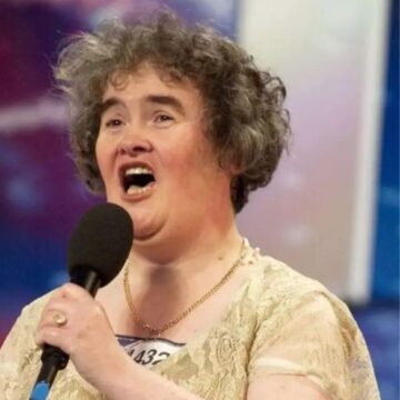 Lembra dela? Susan Boyle surge com visual renovado 17 anos após conquistar o mundo em reality show