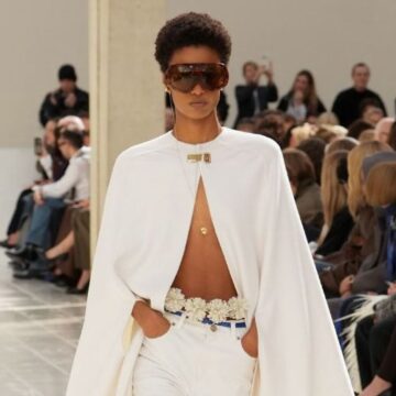 Modelo baiana Yasmin Cunha estreia na Paris Fashion Week em desfile da Balenciaga