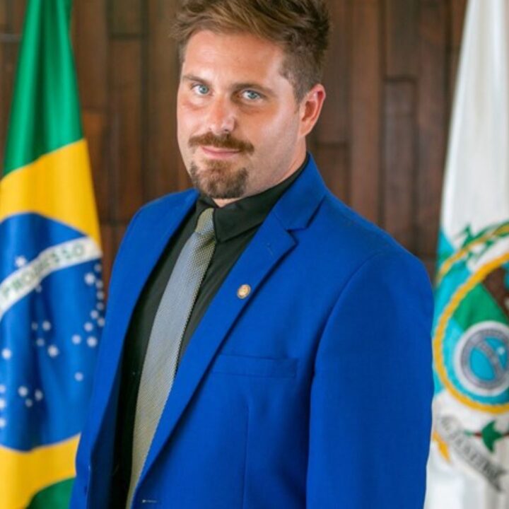 Irmão de Bruno Gagliasso é eleito deputado federal pelo Rio de Janeiro; conheça Thiago Gagliasso