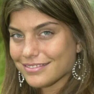 Aos 42 anos, atriz de ‘Malhação’ resgata foto de 21 anos atrás e surpreende: “Imune ao tempo”
