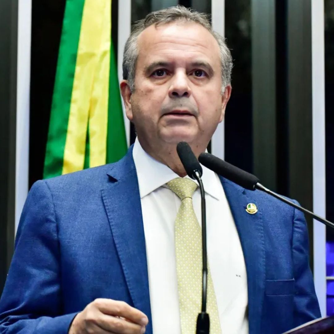Coordenador de campanha de Flávio Bolsonaro é levado a hospital em Brasília após ‘mal-estar’