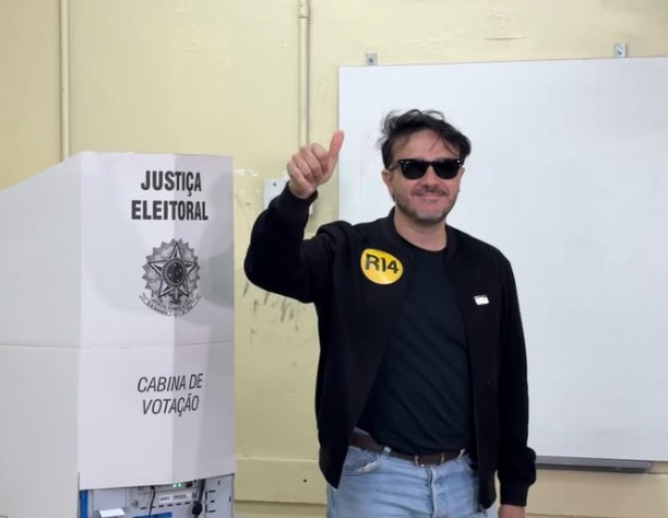 Renan Santos vota em São Paulo e faz avaliação da campanha: ‘Eleição mais bizarra de todas’