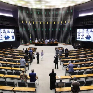 Nova Câmara terá 309 deputados milionários, abrangendo 60% dos eleitos