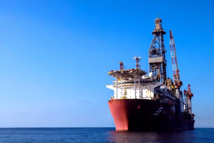 Alta de 77% nas exportações de petróleo impulsiona saldo comercial do Brasil em setembro
