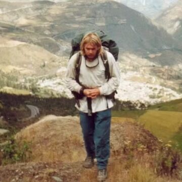 Conheça Karl Bushby, aventureiro britânico que há 28 anos percorre o mundo a pé