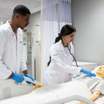 ‘OAB da Medicina’: Congresso aprova obrigatoriedade de prova de proficiência para médicos