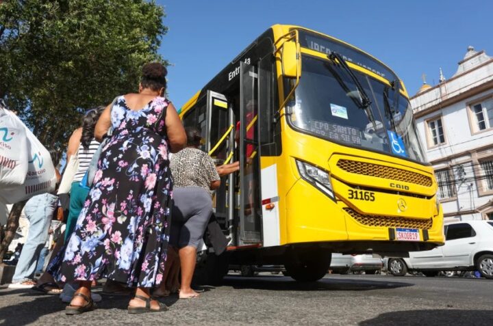 Defensoria Pública divulga ferramentas para denúncia de falta de transporte gratuito no 2º turno na Bahia