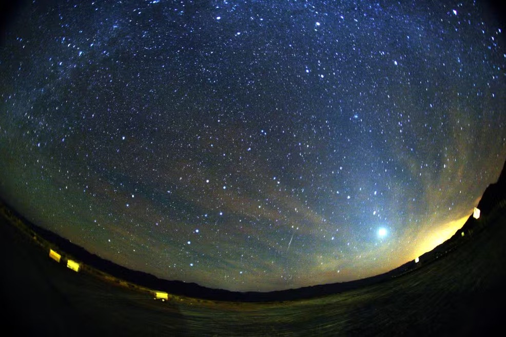 Detritos do cometa Halley vão produzir ‘chuva de meteoros’; fenômeno vai ser visível na Bahia