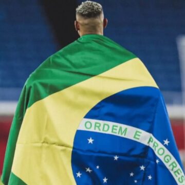 Richarlison faz apelo por voto consciente no 2º turno das eleições: ‘Analisem os planos de governo’