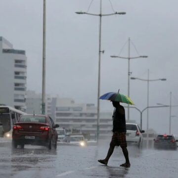 Chuvas em Salvador devem persistir até a manhã desta quinta-feira (29); saiba mais