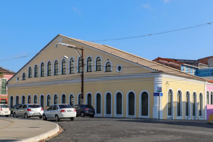 Salvador recebe feira literária dedicada ao oceano com programação especial para crianças