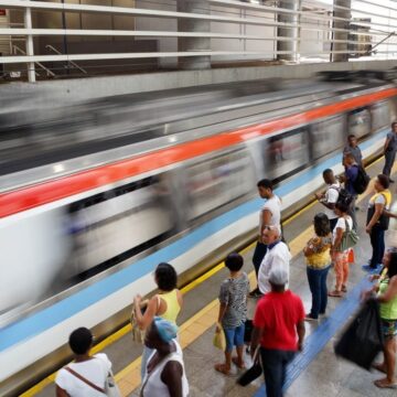 Metrô Bahia registra aumento de 10,5% no número de passageiros idosos em 2026
