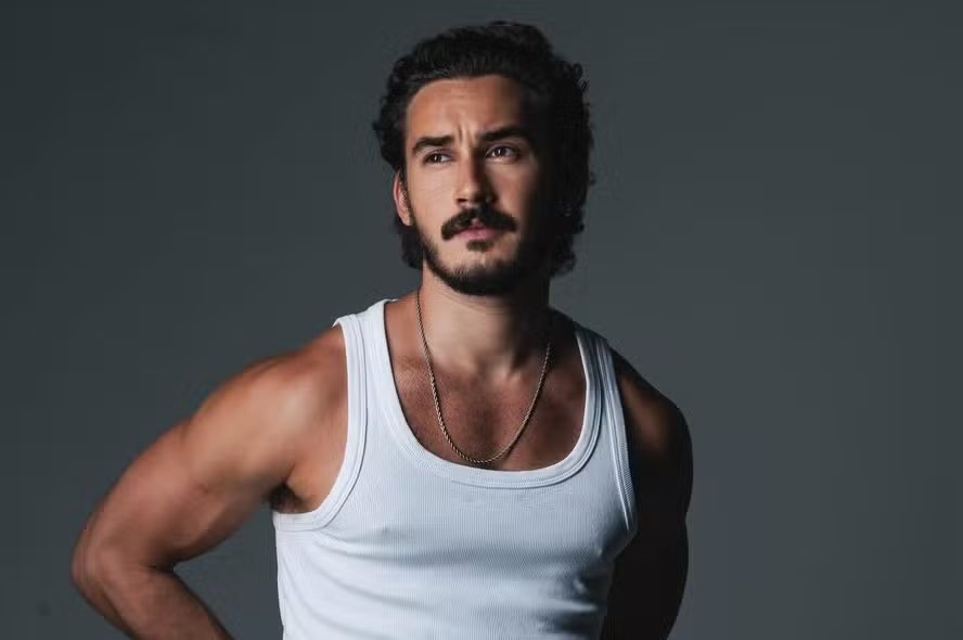 Aos 25 anos, Felipe Bragança ganha novo papel de protagonista na Globo