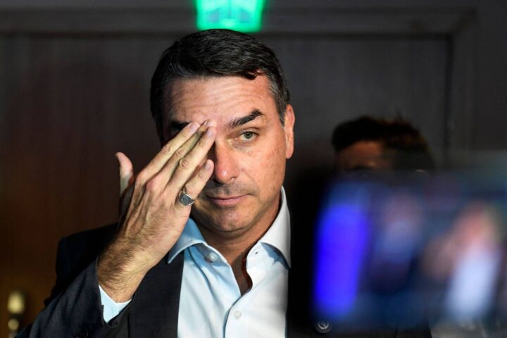 Medo de volta dos Bolsonaro supera temor de reeleição de Lula pela primeira vez desde agosto