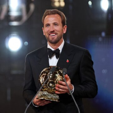 Bola de Ouro: Harry Kane, do Bayern, conquista prêmio de Melhor Jogador do Mundo