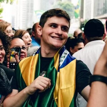 Quem é Lucas Pavanato, deputado de 28 anos que recebeu mais de 3 milhões de votos
