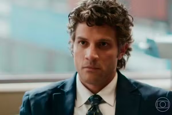 ‘Quem Ama Cuida’: Pedro desconfia de Tom e suspeita de envolvimento em atentado