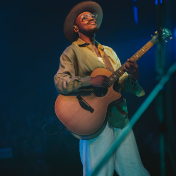 Jota.pê faz show em Salvador com álbum vencedor de três Grammys Latinos