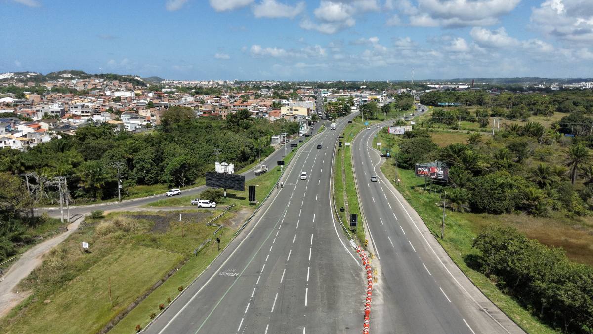 Mais de 567 mil veículos são esperados nas rodovias baianas no feriado de Finados; veja os horários de pico