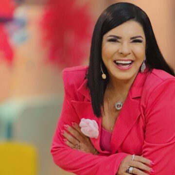 Mara Maravilha coloca figurinos que marcaram sua carreira à venda e revela motivo da decisão