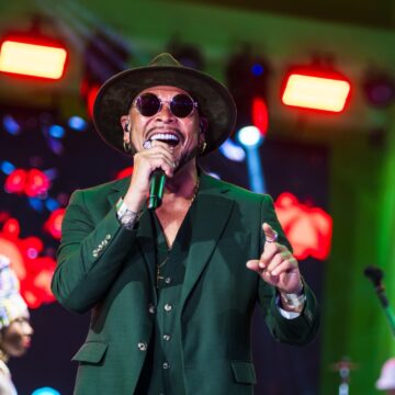 Jau celebra 40 anos de carreira com show especial na Concha Acústica em Salvador