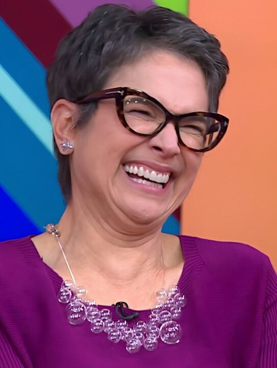 Longe das novelas desde 1990, Sandra Annenberg revela se pensa em voltar a atuar: “Vontadezinha”
