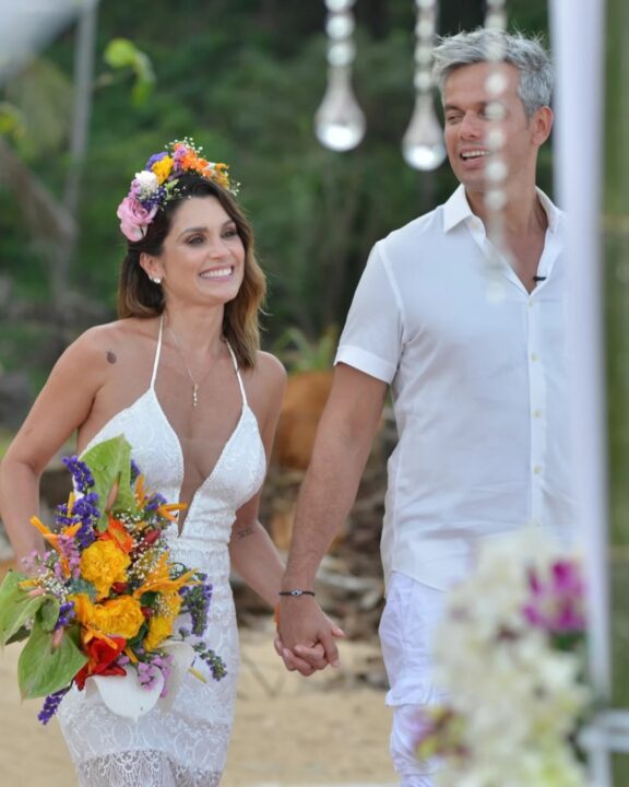 Otaviano Costa encanta ao resgatar fotos de renovação de votos com Flávia Alessandra na Tailândia