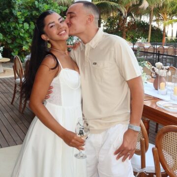 Ary Mirelle celebra dois anos de casamento com João Gomes com declaração romântica: “Mais feliz ao seu lado”