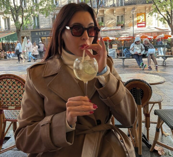 Filha de Fátima Bernardes e William Bonner abre álbum de aniversário com a família na França; veja fotos
