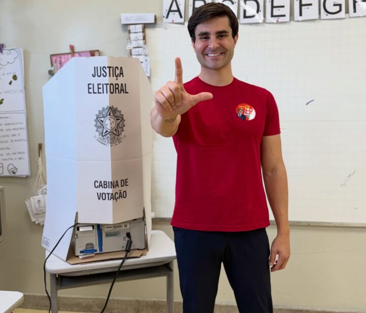 Sobrinho de Dilma, deputado eleito Pedro Rousseff sofre acidente de carro a caminho de São Paulo
