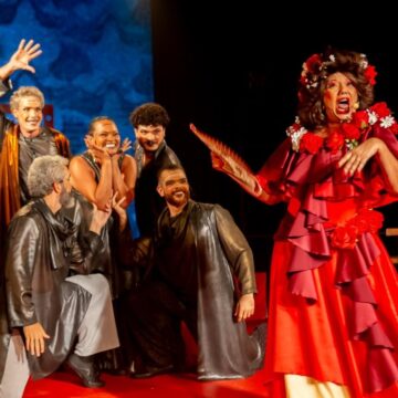 Espetáculo teatral ‘Nilda: Uma Mulher Retada’ reinaugura a programação do Teatro Vila Velha; confira