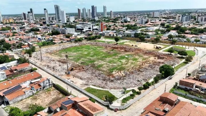Tradicional estádio é demolido e dá lugar a arena luxuosa com shopping