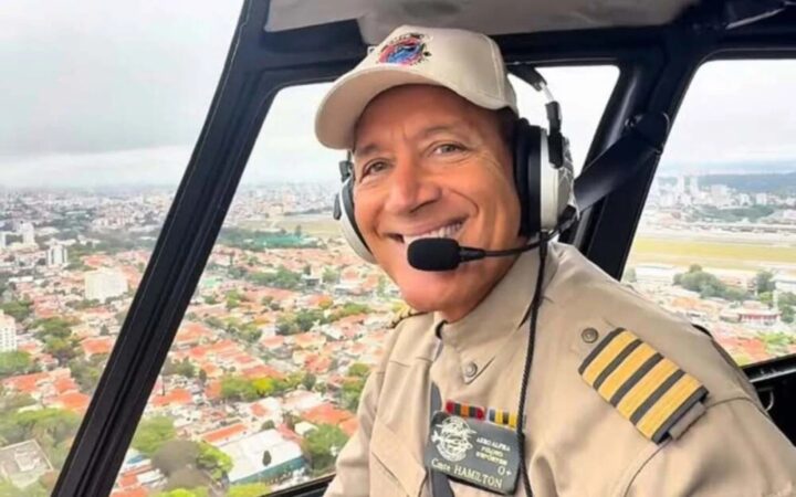 Comandante Hamilton tem mansão com piscina aquecida, cinema e até simulador de voo