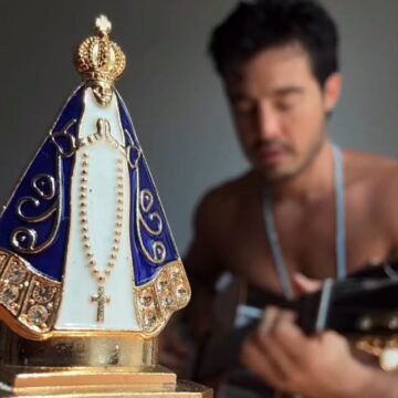 Tiago Iorc encanta seguidores com vídeo em homenagem a Nossa Senhora Aparecida; veja