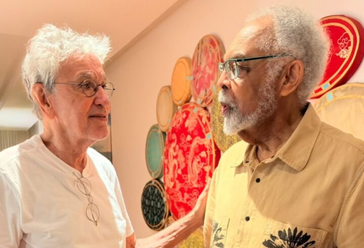 Gilberto Gil e Caetano Veloso se reencontram e reforçam luta pela democracia