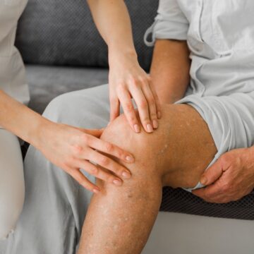 Especialista alerta sobre risco de osteoporose em mulheres; veja como prevenir