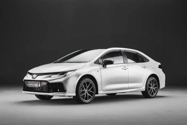 Em meio ao avanço chinês, Toyota corta preços e oferece descontos de até R$ 54,6 mil no Brasil