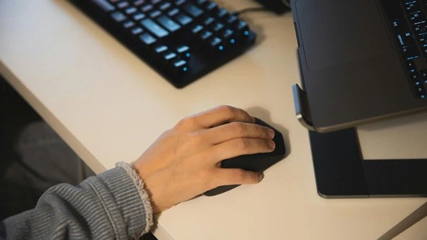 Até R$ 93 mil por mês: veja as 20 profissões com altos salários em 2027