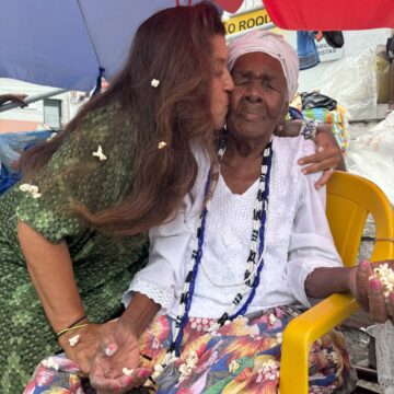 Regina Casé lamenta morte de Dona Matilde, figura tradicional de Salvador, aos 102 anos