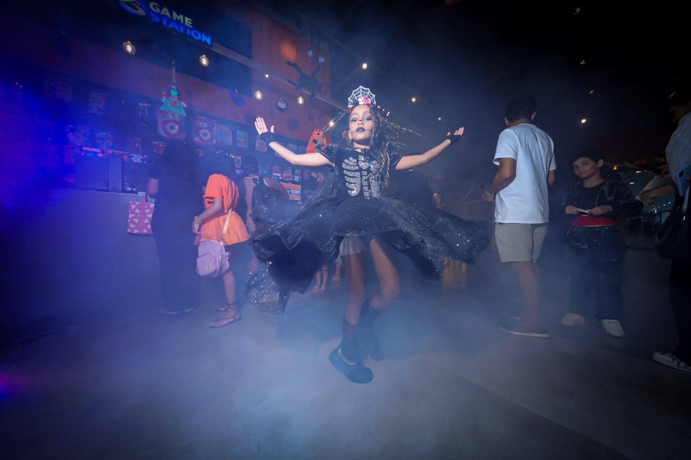Shopping em Salvador promove festa de Halloween com personagens e atrações para crianças
